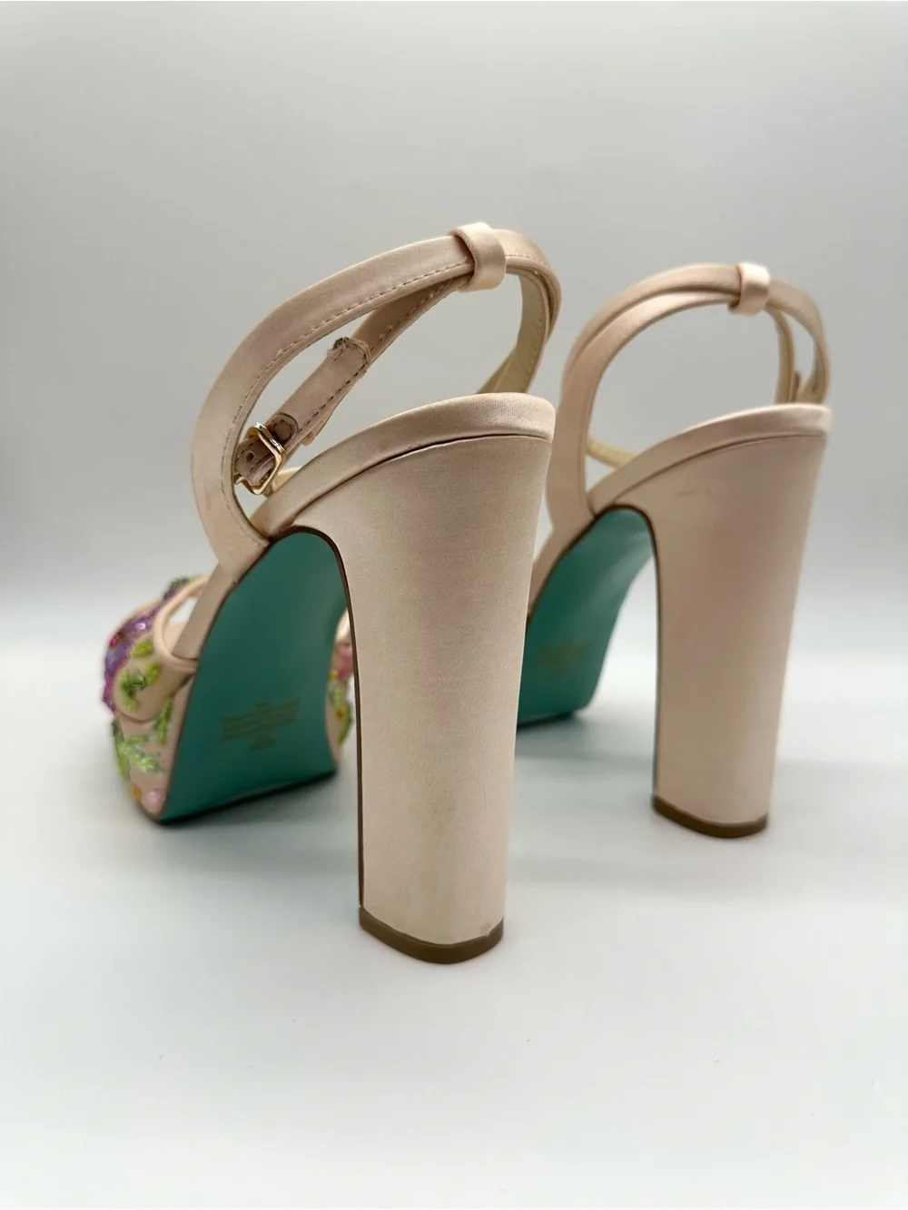 Betsey Johnson Viven Beaded Floral Platform Sandals Nude Teal Size 10 NWOB